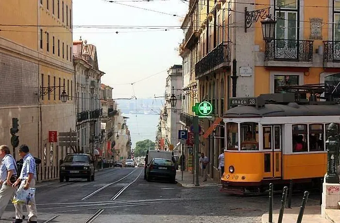 Luxury And Beautiful In Chiado Apartment Lissabon