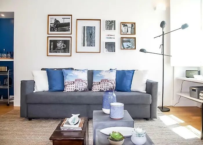 Luxury And Beautiful In Chiado Apartment