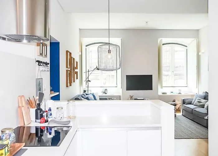 Apartment Luxury And Beautiful In Chiado