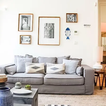Luxury And Beautiful In Chiado Daire Lisboa
