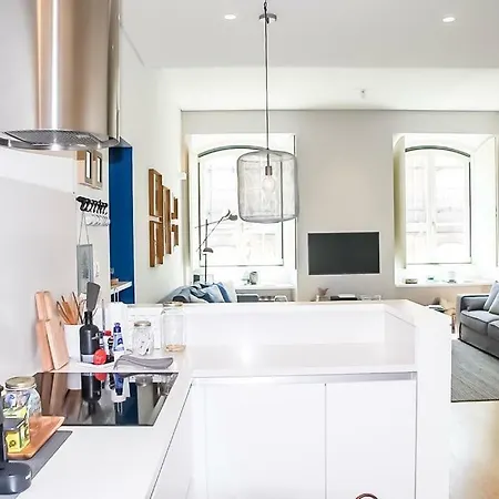 Apartment Luxury And Beautiful In Chiado *