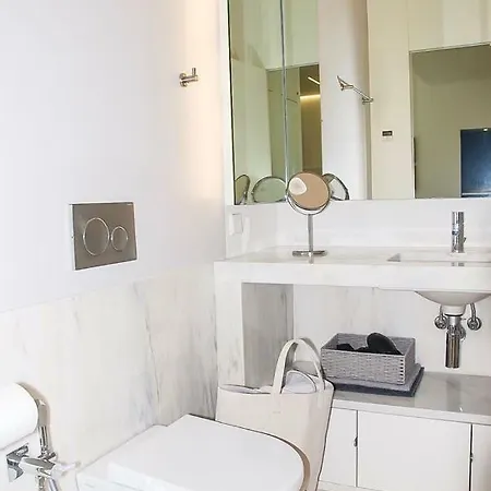 Luxury And Beautiful In Chiado Apartment Lissabon