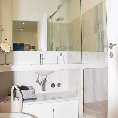 Apartment Luxury And Beautiful In Chiado